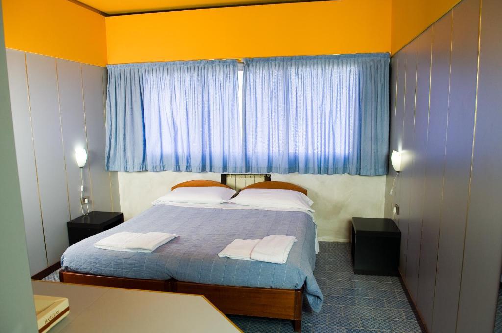 Hotel Maria Luisago Rum bild